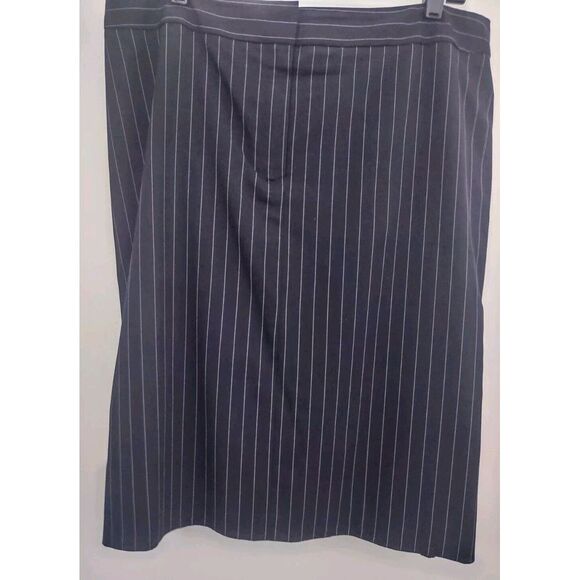Casual Corner Dresses & Skirts - Pin Stripe Skirt Lined Size 16 Vintage Casual Corner Collectables Timeless